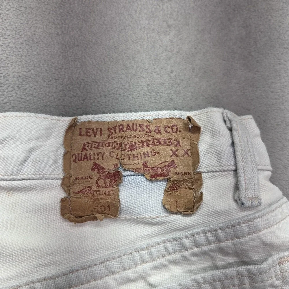 Vintage Levis 501 Jeans Mens White Made USA Button‎ Denim 90s Fits 32x30